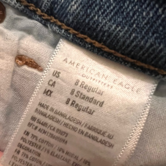 American Eagle Women’s Curvy Mom Jean - Picture 5 of 6